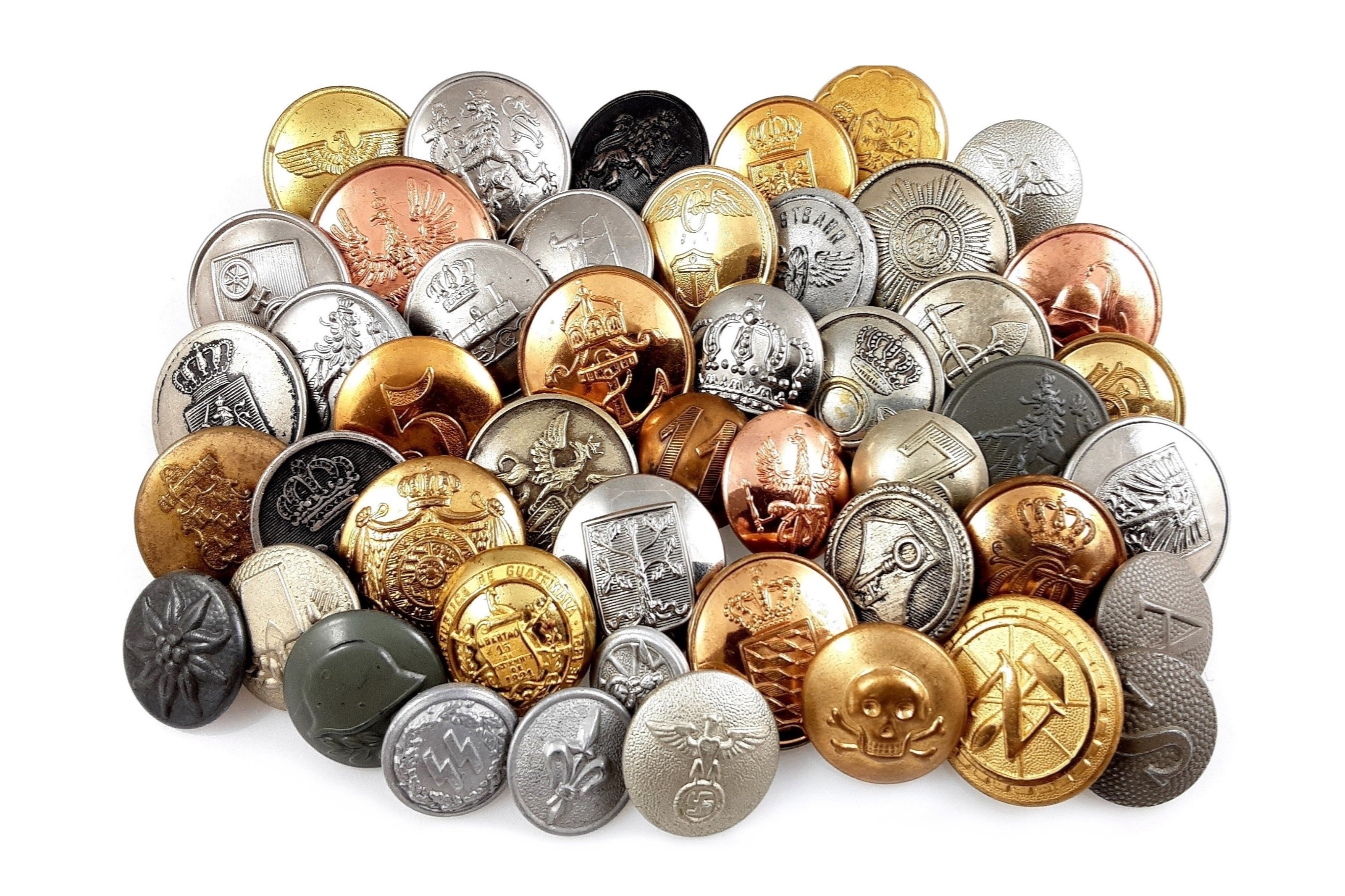 BUTTONS TO 1918